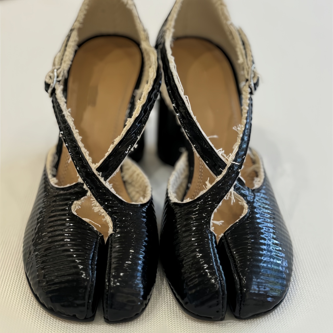 Summer Closet - Nuovi Sandali Estivi Tabi con Cinturino